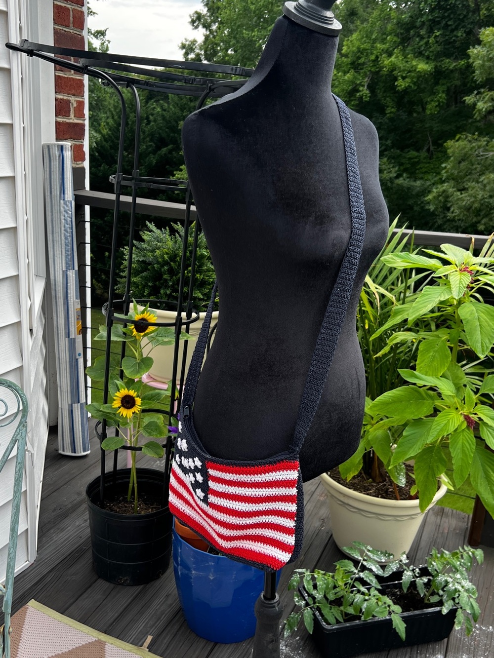 ❤️🤍💙 Brand new American flag crossbody purse fun bag! - Picture 4 of 11